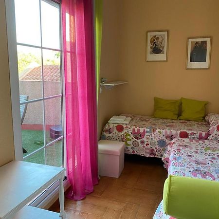 Apartmán Familia Anfitriona Acoge Terraza Sevilla Exteriér fotografie